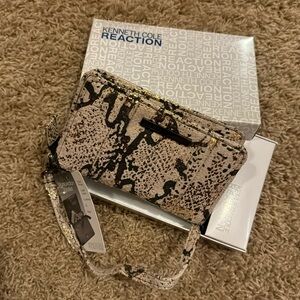 Kenneth Cole wristlet